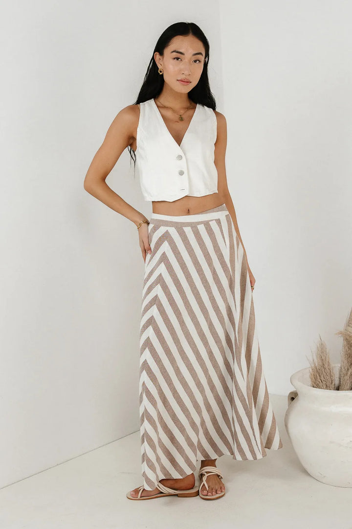 20240412_StudioWebCrop-265