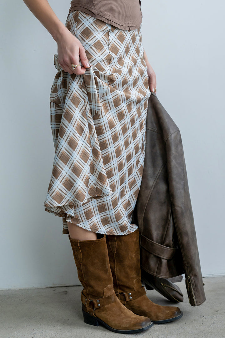 20260305_StudioWebCrop1-519_2