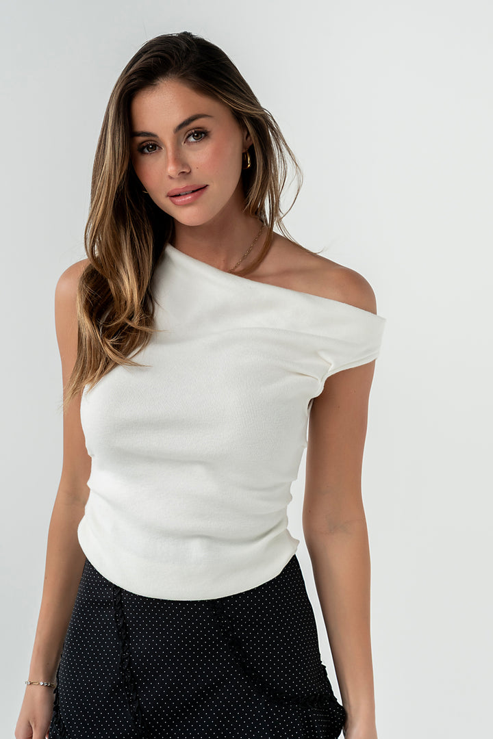 20260408_StudioWebCrop-1194